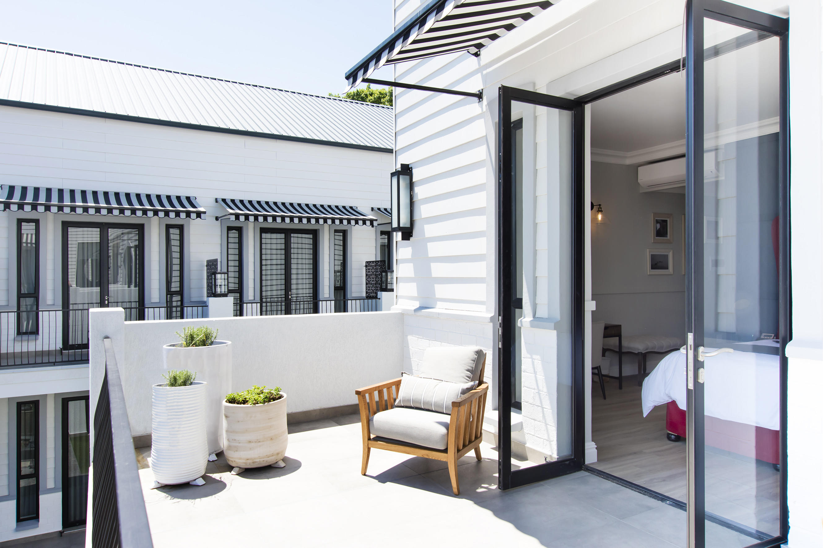 The Weinberg thumbnail 2